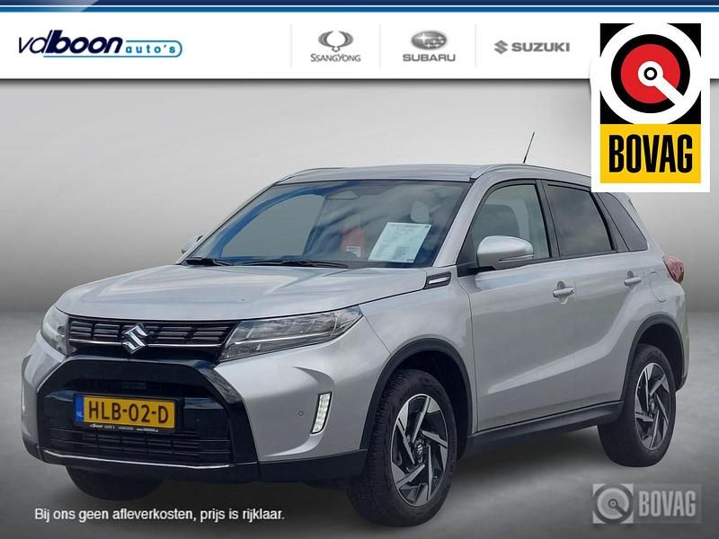 Grijs Gebruikt 2025 Suzuki Vitara Style SUV | € 28.400 (Eerlijke prijs) - Afbeelding 1/3