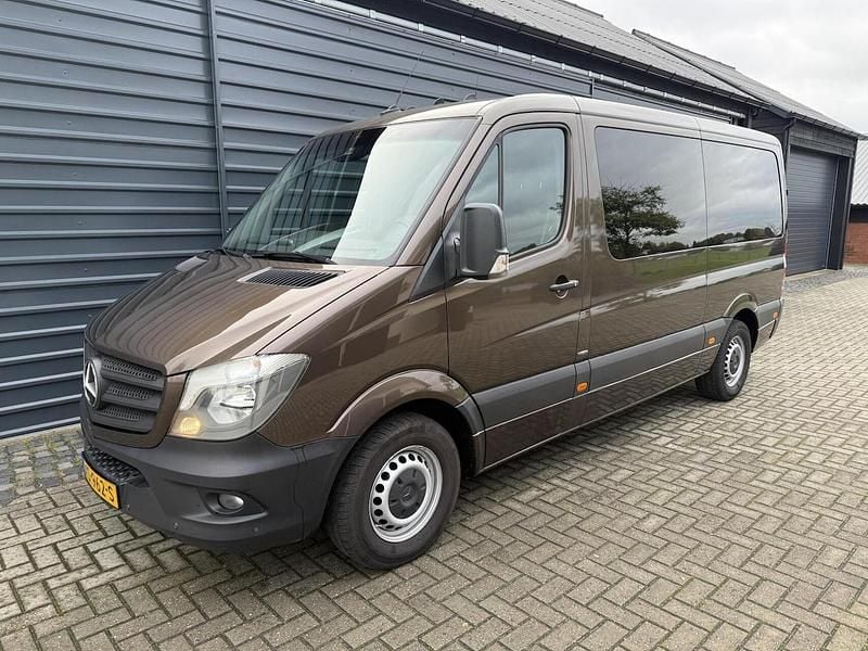Bruin Gebruikt 2019 Mercedes Sprinter Van | € 18.087 (Eerlijke prijs) - Afbeelding 1/4