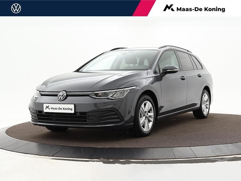 Grijs Gebruikt 2023 VW Golf VIII Life Stationwagen | € 21.640 (Eerlijke prijs) - Afbeelding 1/4