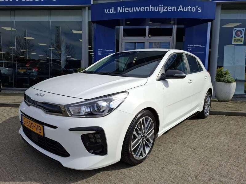 Wit, metallic lak Gebruikt 2023 Kia Rio GT-Line Hatchback | € 21.950 (Duur) - Afbeelding 1/4