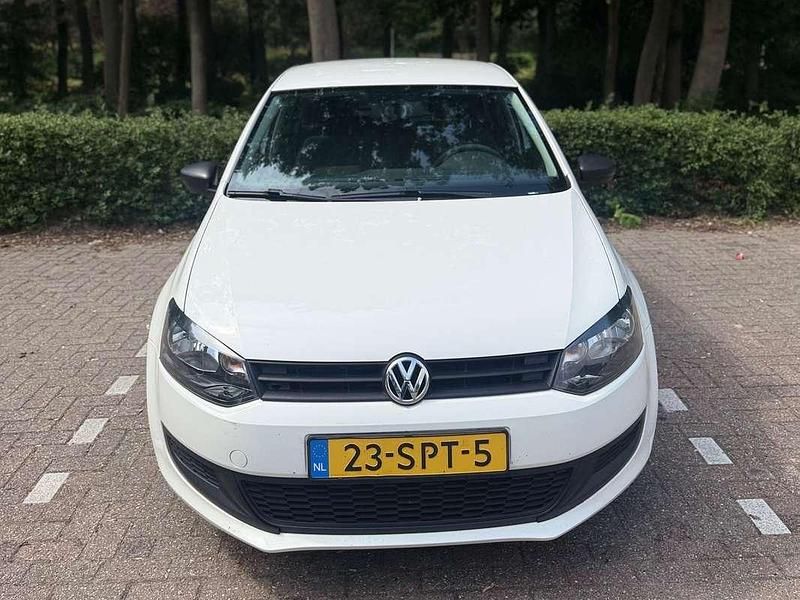 Wit Gebruikt 2011 VW Polo Hatchback | € 3.550 (Goede deal) - Afbeelding 1/4