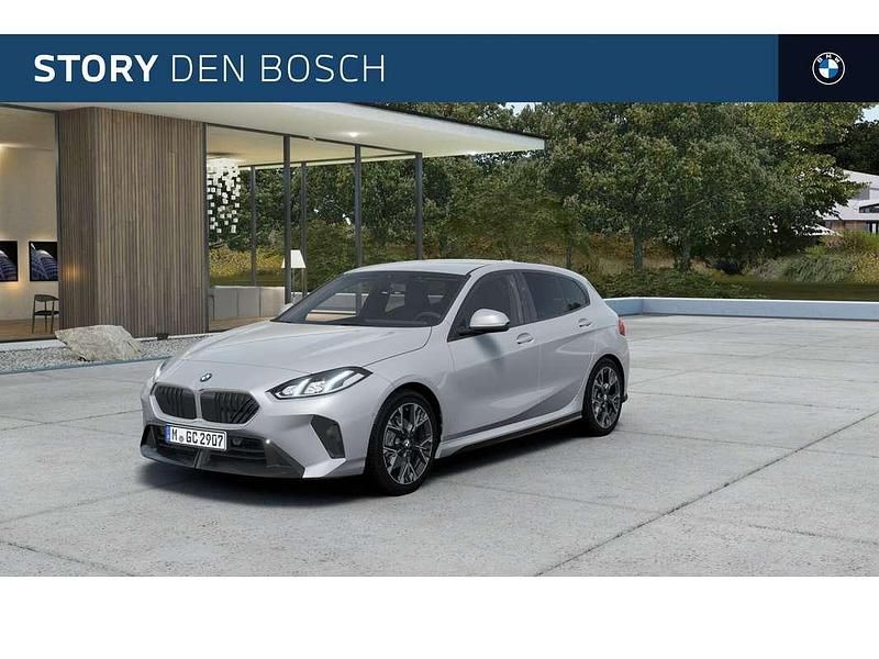 Grijs Nieuw 2025 BMW 120 M Sport Hatchback | € 48.295 (Goede deal) - Afbeelding 1/4