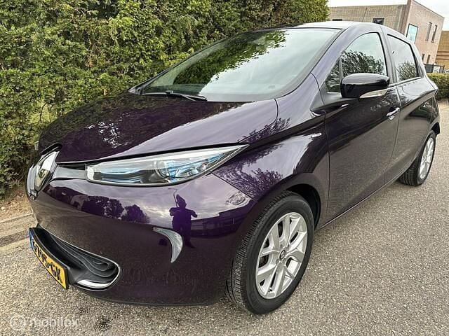 Paars Gebruikt 2019 Renault Zoe Iconic Hatchback | € 9.650 (Eerlijke prijs) - Afbeelding 1/4
