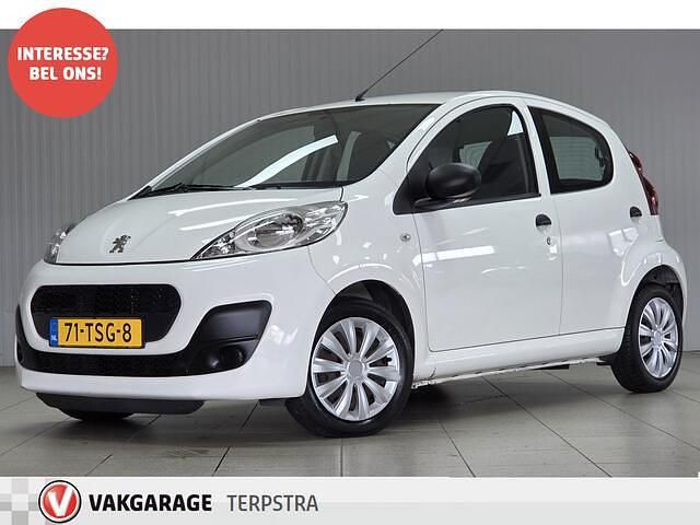 Wit Gebruikt 2012 Peugeot 107 Access Hatchback | € 2.375 (Eerlijke prijs) - Afbeelding 1/4