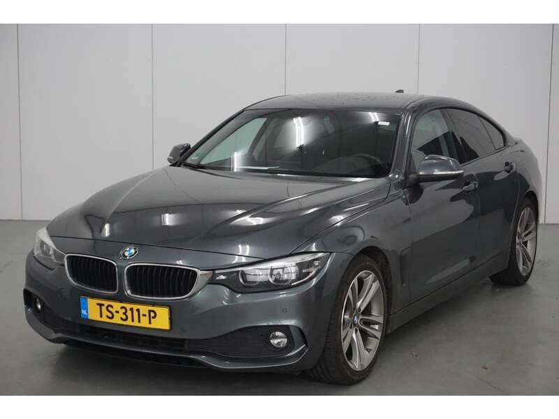 Grijs Gebruikt 2018 BMW 420 Executive Coupé | € 20.950 (Eerlijke prijs) - Afbeelding 1/4