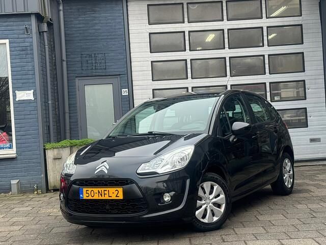 Zwart Occasion 2010 Citroën C3 Dynamique Hatchback | € 4.995 (Eerlijke prijs) - Afbeelding 1/4