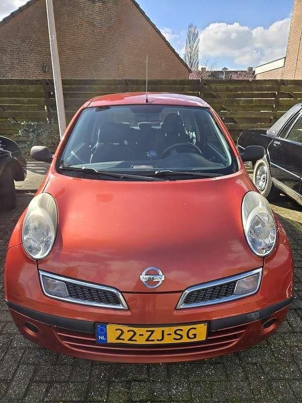Rood Gebruikt 2008 Nissan Micra Hatchback | € 1.900 (Goede deal) - Afbeelding 1/4