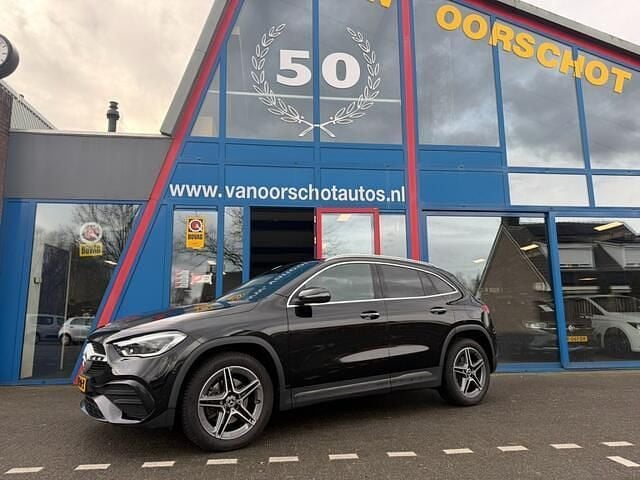 Occasion Mercedes GLA250 AMG line 161 PK (118 kW) 2023 Zwart (metallic) SUV