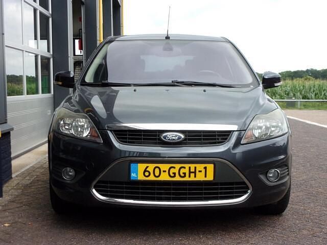 Occasion Ford Focus Titanium 101 PK (74 kW) 2008 Grijs Hatchback