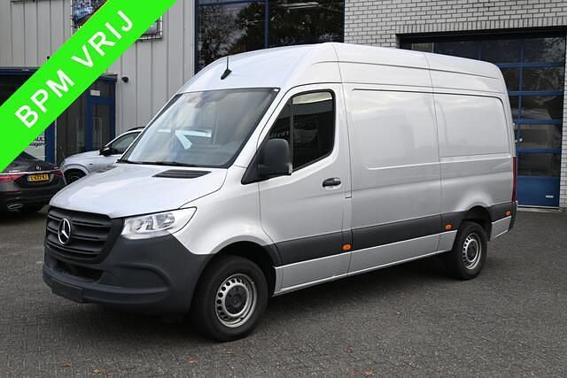 Zilver Gebruikt 2024 Mercedes Sprinter Van | € 32.950 (Eerlijke prijs) - Afbeelding 1/4