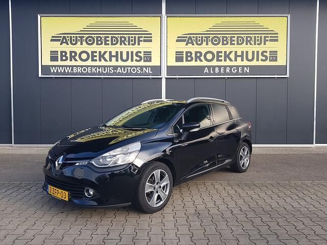 Zwart (metallic) Gebruikt 2015 Renault Clio GrandTour Night&Day Stationwagen | € 2.950 (Eerlijke prijs) - Afbeelding 1/4