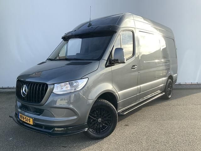 Grijs Occasion 2020 Mercedes Sprinter Van | € 37.950 (Goede deal) - Afbeelding 1/4