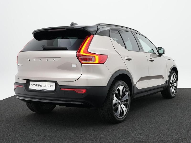 Occasion Volvo XC40 Core 175 kW (238 PK) 2023 Grijs SUV
