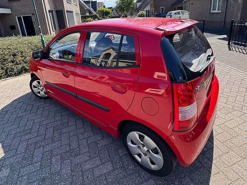 Rood Gebruikt 2007 Kia Picanto Light Hatchback | € 1.450 (Goede deal) - Afbeelding 1/4