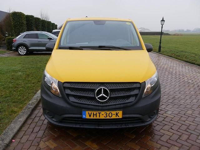 Occasion Mercedes e-Vito 85 kW (116 PK) 2020 Geel MPV