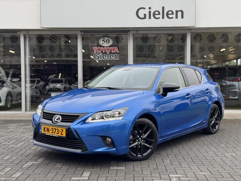 Blauw, metallic lak Gebruikt 2016 Lexus CT200h Sport Line Hatchback | € 16.900 (Eerlijke prijs) - Afbeelding 1/4