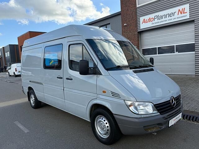 Grijs Gebruikt 2001 Mercedes Sprinter Van | € 7.544 (Iets duurder) - Afbeelding 1/4