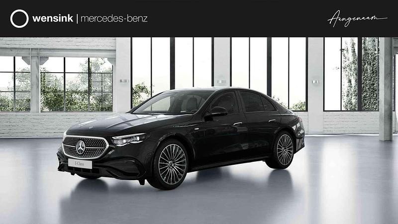 Zwart Gebruikt 2025 Mercedes E300 Sport Edition Sedan | € 87.900 - Afbeelding 1/4