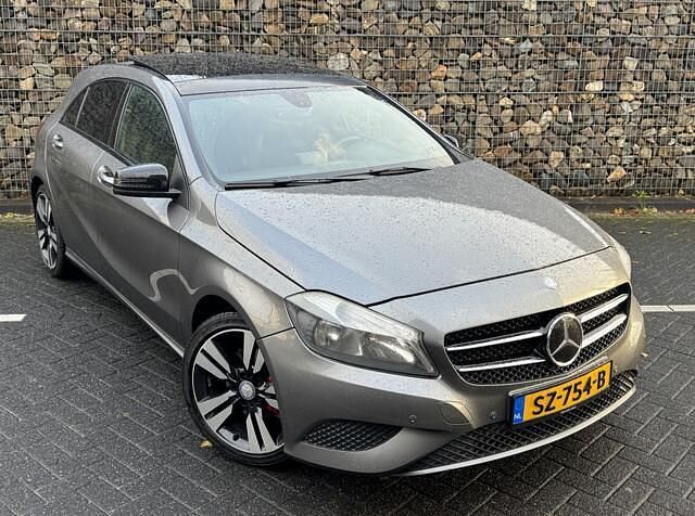 Grijs Gebruikt 2012 Mercedes A180 Hatchback | € 7.745 (Iets duurder) - Afbeelding 1/4