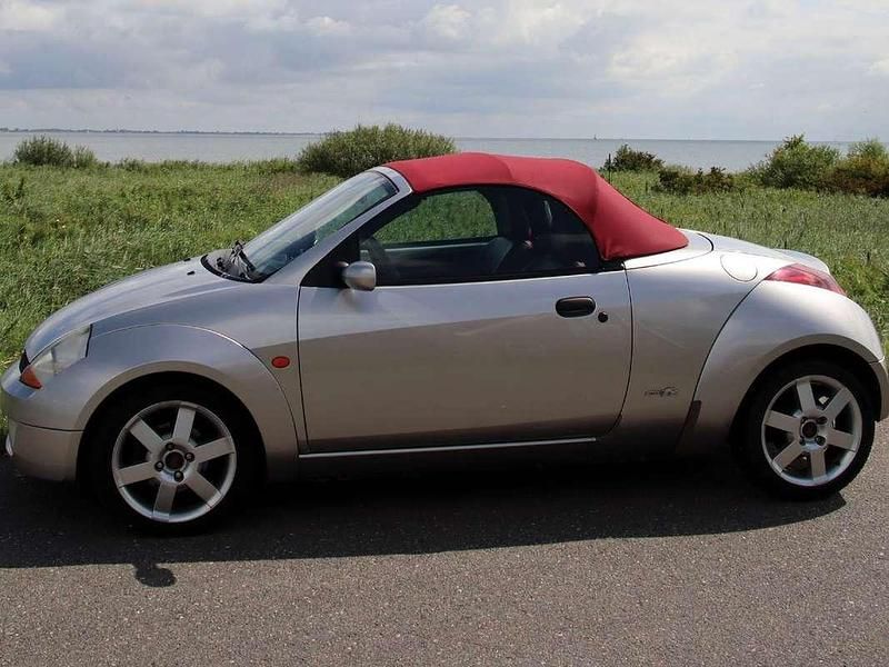 Zilver Gebruikt 2004 Ford StreetKa Futura Cabriolet | € 2.750 (Duur) - Afbeelding 1/4