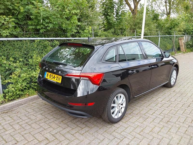 Occasion Skoda Scala Style 110 PK (80 kW) 2021 Zwart Hatchback