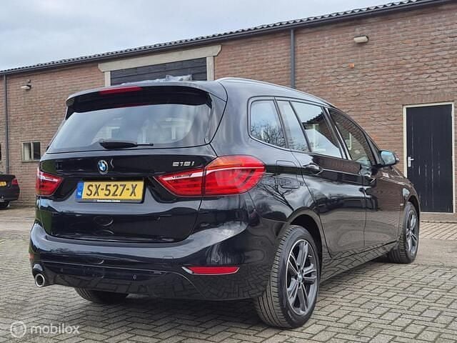 Occasion BMW 218 Executive 140 PK (102 kW) 2018 Zwart (metallic) MPV