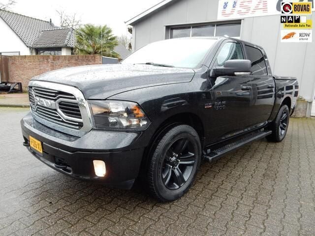 Zwart Gebruikt 2019 Dodge Ram Pickup | € 24.950 - Afbeelding 1/4