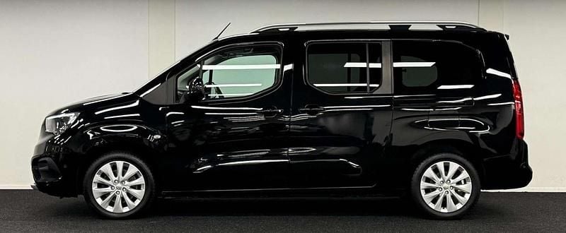 Occasion Opel Combo Life 131 PK (96 kW) 2021 Zwart (metallic) Van