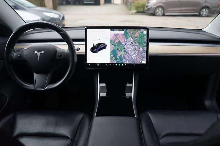 Occasion Tesla Model 3 Long Range RWD 235 kW (320 PK) 2019 Grijs Sedan