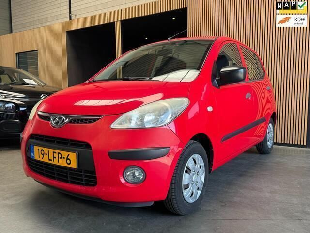 Rood Gebruikt 2010 Hyundai i10 Active Hatchback | € 3.990 (Eerlijke prijs) - Afbeelding 1/4