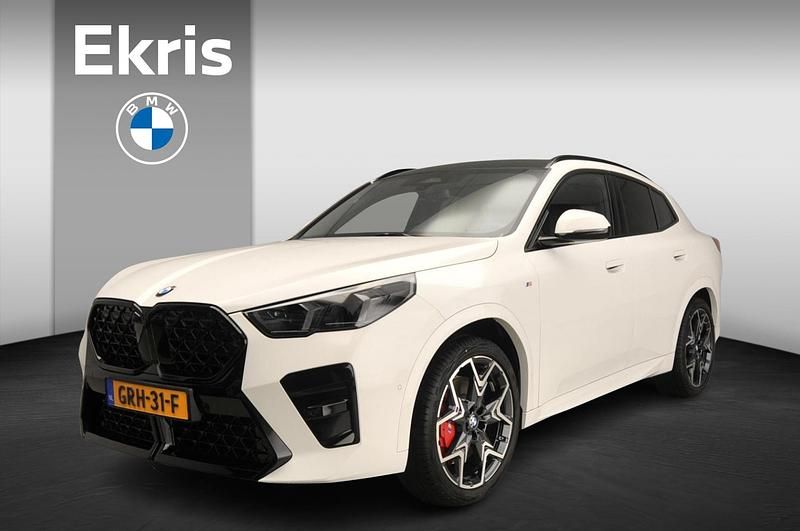 Wit Gebruikt 2024 BMW X2 M Sport SUV | € 55.900 - Afbeelding 1/4