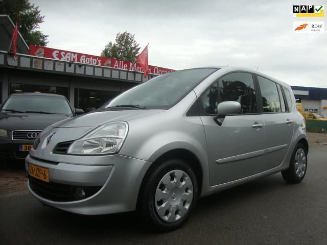 Grijs Gebruikt 2009 Renault Grand Modus MPV | € 3.995 (Eerlijke prijs) - Afbeelding 1/4