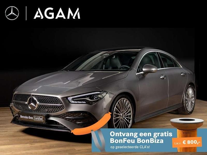 Grijs Occasion 2024 Mercedes CLA180 Edition Sedan | € 41.950 (Iets duurder) - Afbeelding 1/4