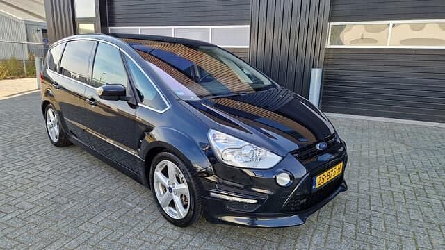 Zwart Gebruikt 2014 Ford S-MAX S MPV | € 8.999 (Super prijs) - Afbeelding 1/4