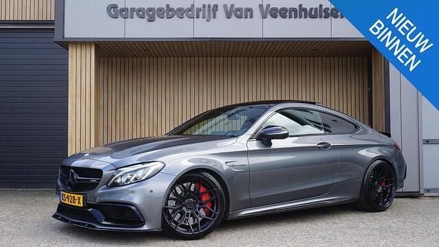 Grijs Gebruikt 2016 Mercedes S63 AMG AMG Coupé | € 64.500 - Afbeelding 1/4