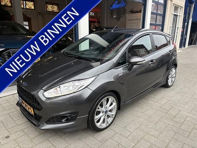 Grijs Occasion 2016 Ford Fiesta ST-Line Hatchback | € 8.399 (Eerlijke prijs) - Afbeelding 1/4