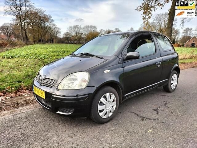 Zwart (metallic) Gebruikt 2004 Toyota Yaris Sol Hatchback | € 1.750 (Goede deal) - Afbeelding 1/4