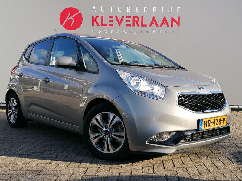 Grijs Gebruikt 2015 Kia Venga Hatchback | € 11.950 (Iets duurder) - Afbeelding 1/4
