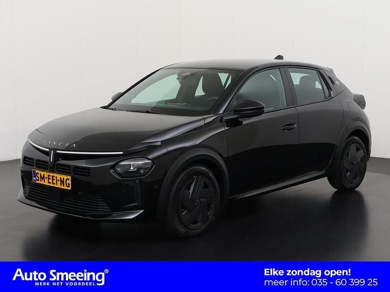 Nero ardesia Nieuw 2025 Lancia Ypsilon Hatchback | € 27.945 (Super prijs) - Afbeelding 1/4