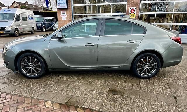 Occasion Opel Insignia 140 PK (102 kW) 2017 Grijs Hatchback