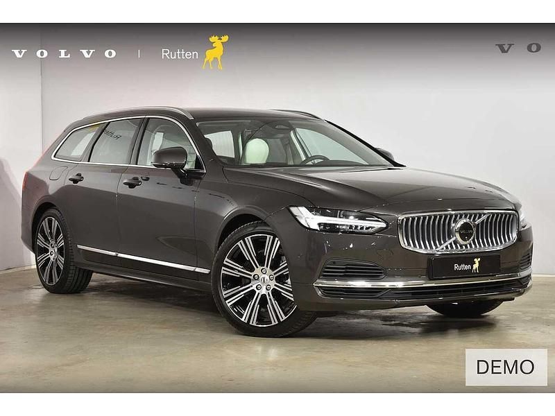 Grijs Gebruikt 2024 Volvo V90 Plus Stationwagen | € 63.835 (Duur) - Afbeelding 1/4