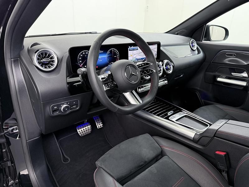 Occasion Mercedes GLA250 AMG line 218 PK (160 kW) 2024 Zwart SUV