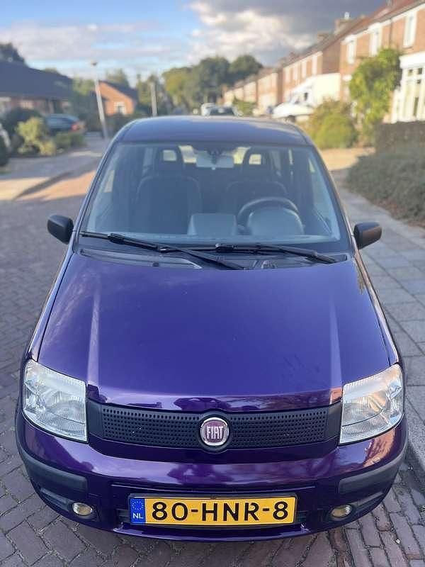 Gebruikt 2009 Fiat Panda Emotion Hatchback | € 2.450 (Eerlijke prijs) - Afbeelding 1/4