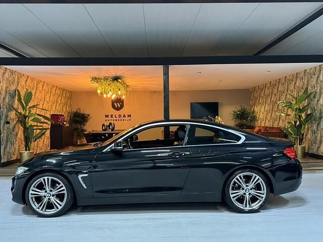 Zwart Gebruikt 2015 BMW 420 Executive Coupé | € 14.990 (Eerlijke prijs) - Afbeelding 1/4