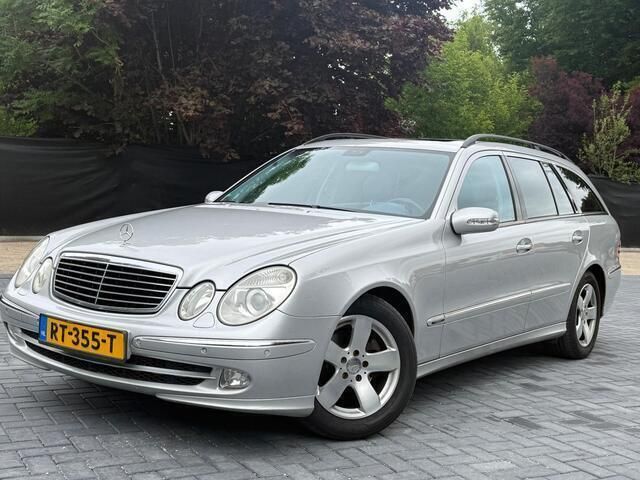 Grijs Gebruikt 2003 Mercedes 240 Avantgarde Stationwagen | € 5.295 - Afbeelding 1/4