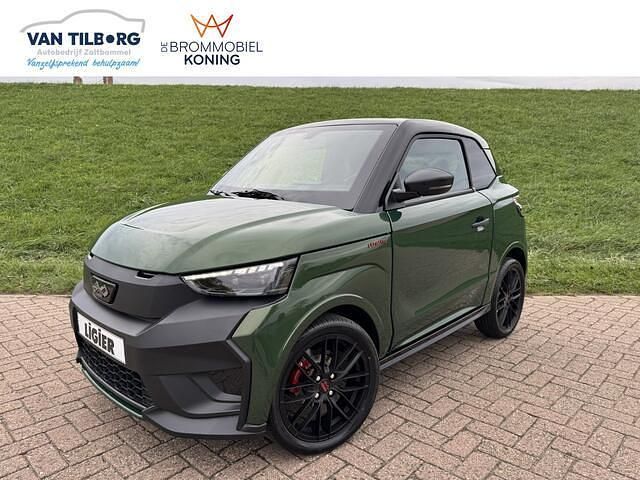 Nieuw Ligier JS50 2025 Groen Hatchback