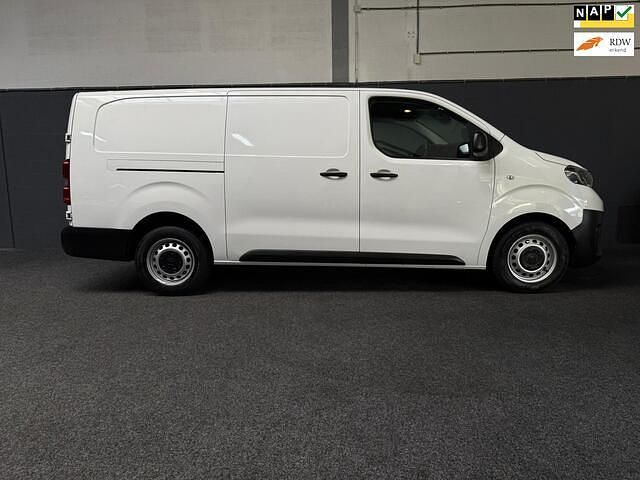 Wit Occasion 2020 Toyota Proace Comfort MPV | € 14.950 (Eerlijke prijs) - Afbeelding 1/4