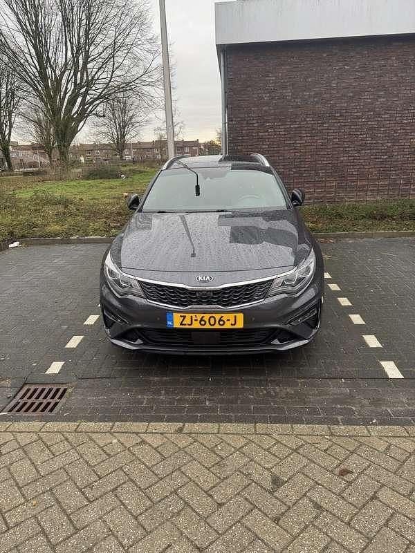 Grijs Occasion 2019 Kia Optima GT-Line Stationwagen | € 17.999 (Goede deal) - Afbeelding 1/4