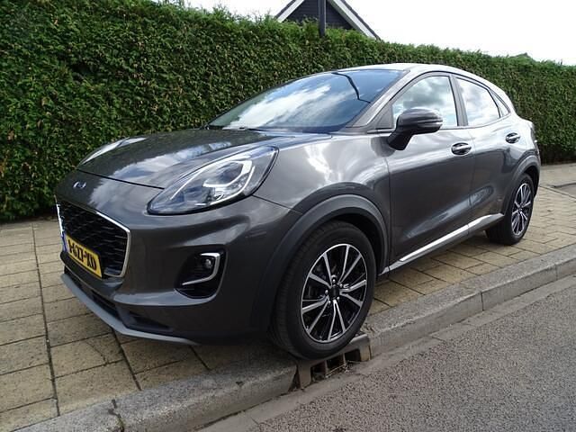 Grijs Occasion 2020 Ford Puma Titanium SUV | € 15.750 (Iets duurder) - Afbeelding 1/4