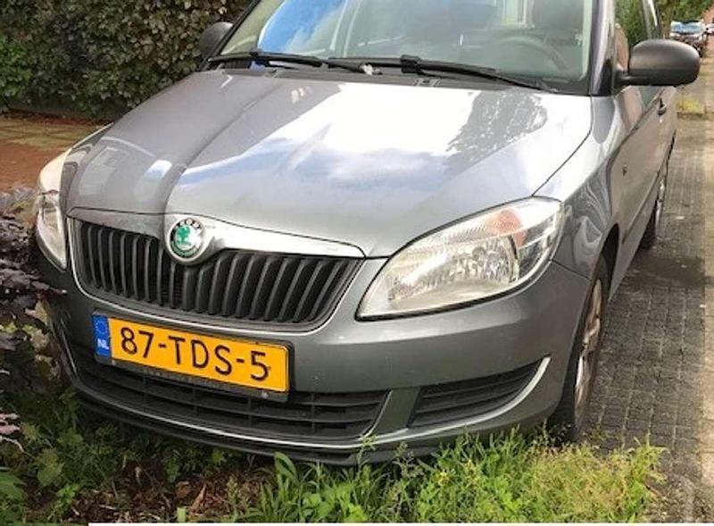 Occasion Skoda Fabia Comfort 60 PK (44 kW) 2012 Grijs Hatchback